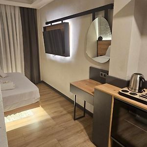 Standard Zimmer mit Kingsize-Bett